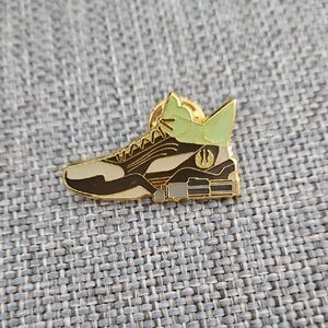 Loungefly Star Wars Sneaker Pin